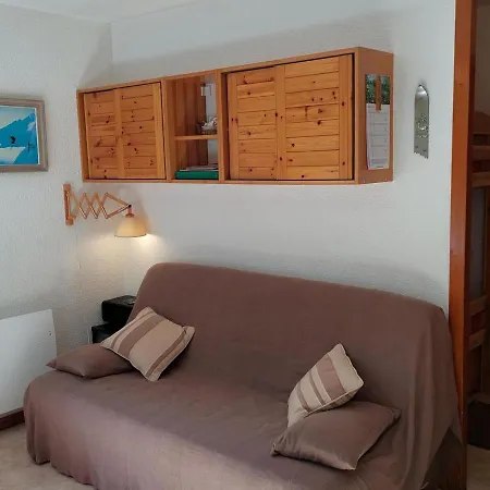 Calme Avec Garage Privatif Pres Du Centre A - Fr-1-517-61 * Chamonix